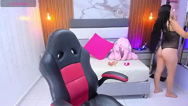 Freechat ROSIE_MOSS on StripChat