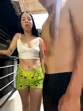 Freechat royalgirls_x on StripChat