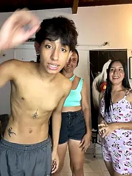 royalgirls_x — the lady and the young lesbian show