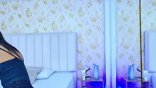 Samanta_Isel on StripChat 