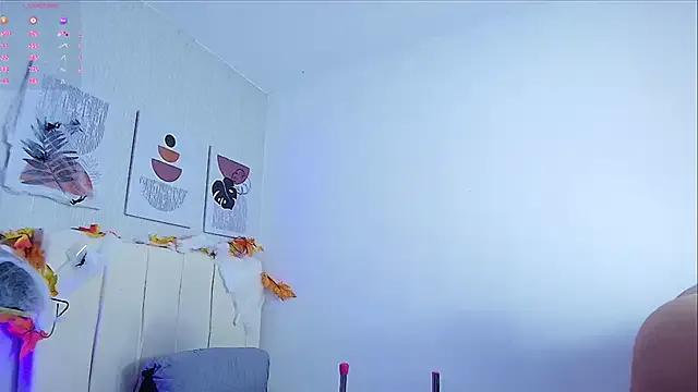 Freechat samatha_collins on StripChat