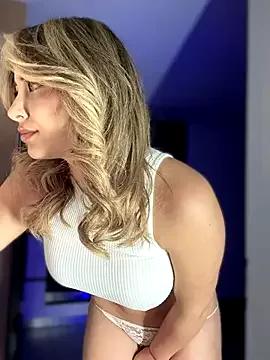 SaraFerreira on StripChat 