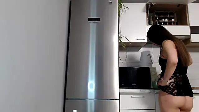 StripChat SierraSky_ is Freechat SierraSky_ — Take off top/cover hands