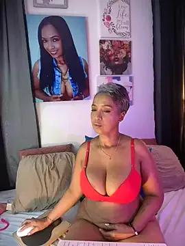 Freechat skarlleth_11 on StripChat