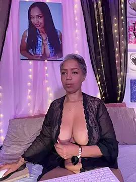 Freechat skarlleth_11 on StripChat