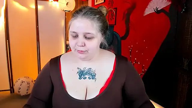 Freechat SladaDell on StripChat