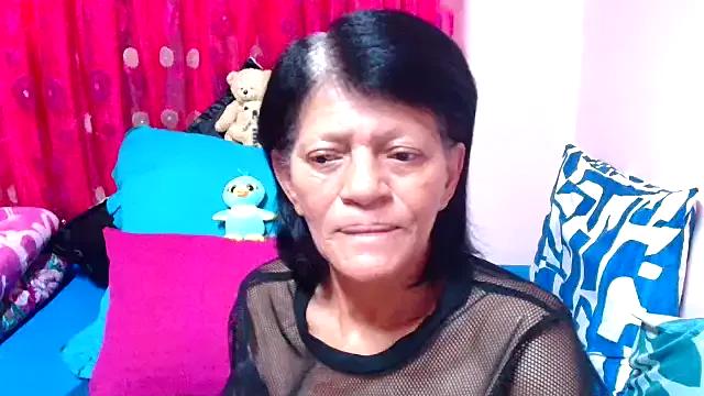 Freechat SLUTTYROXY on StripChat