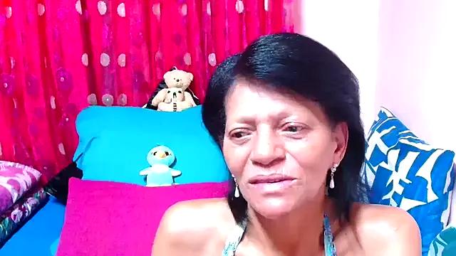 Freechat SLUTTYROXY on StripChat