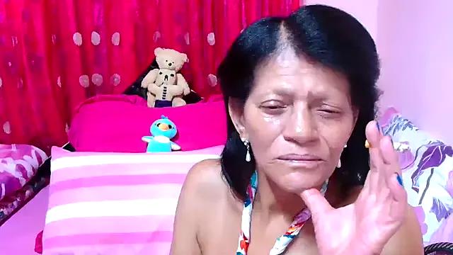 Freechat SLUTTYROXY on StripChat