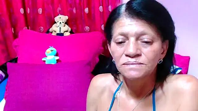 Freechat SLUTTYROXY on StripChat