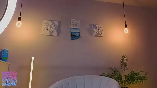 Freechat SoniaScott on StripChat