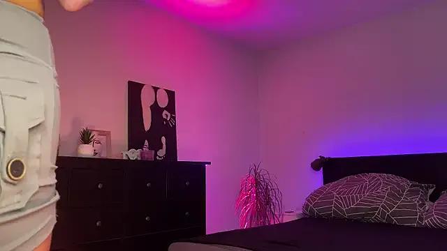 Freechat spottyyy on StripChat