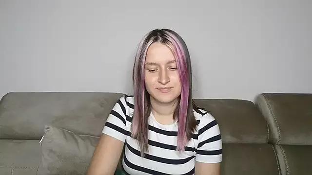 Freechat Submissive_love on StripChat