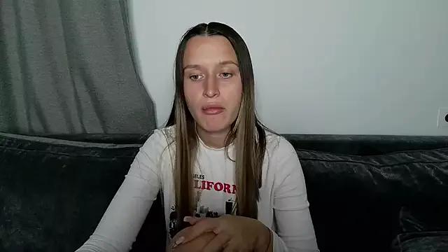 Freechat Submissive_love on StripChat