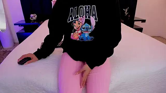 Freechat susyy7 on StripChat