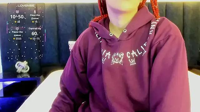 Freechat susyy7 on StripChat