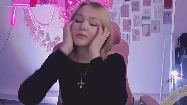 StripChat SweetCutie19 is Freechat SweetCutie19 — show my bra