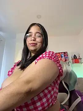 tati_reyess on StripChat