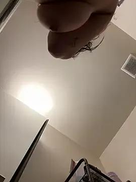 Freechat ThicBunz on StripChat