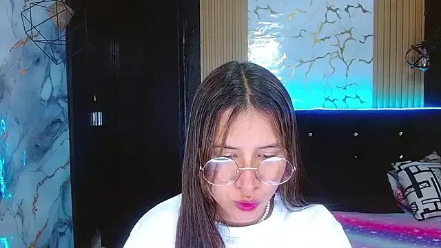 Freechat tinibunny on StripChat