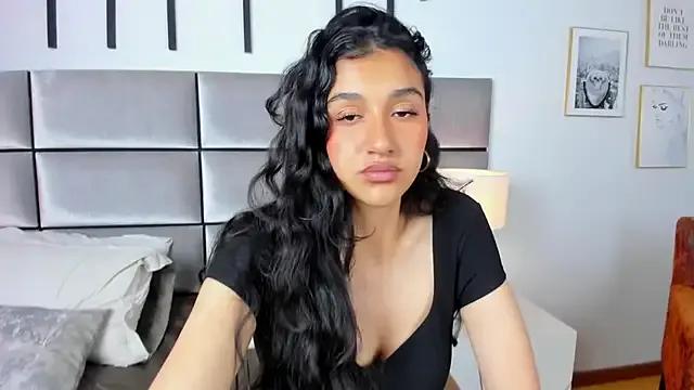 StripChat ValentiinaCruz is Private ValentiinaCruz — A messy blowjob + control 40seg