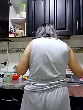 victoria_wayne on StripChat