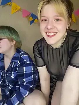 xrixsyx_and_ricky on StripChat 