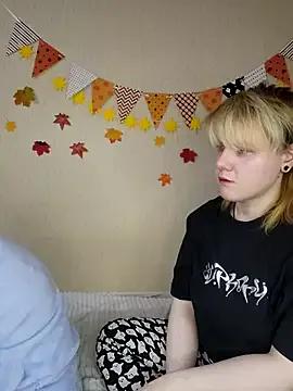 xrixsyx_and_ricky — doggy pose with spanks