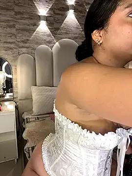 Freechat Yassy_vazquez on StripChat