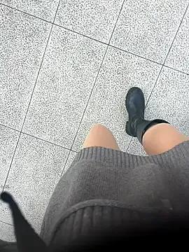 yimisun01 on StripChat 