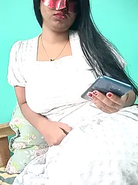 Freechat yoursexy_rumi on StripChat